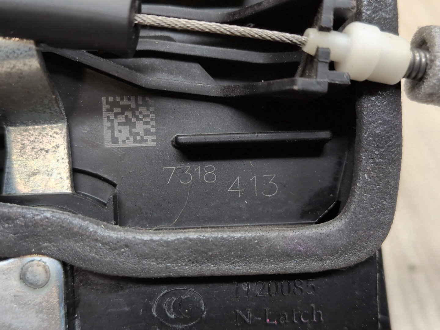 2011 - 2017 BMW X3 F25 Rear Left Driver Door Latch Lock Actuator 7318413 N20B20O0