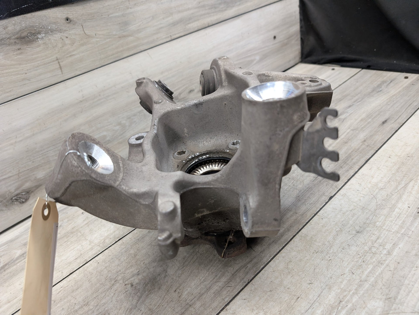 2017-2023 BMW M550i xDrive G30 Rear Left Driver Spindle Knuckle w/ Bearing 6866337
