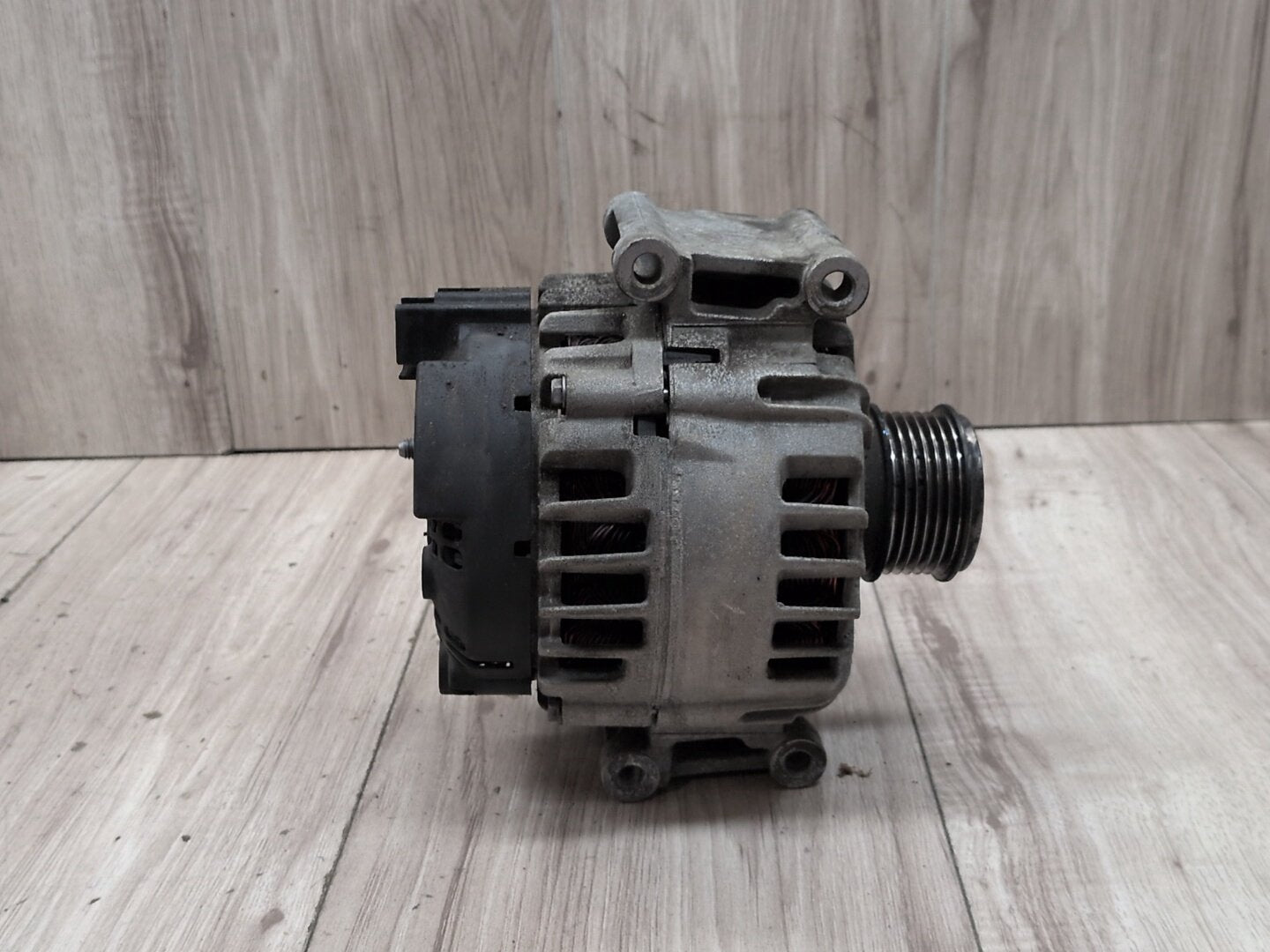 15-18 OEM Audi 8U Q3 CCTA Engine Motor Generator Alternator 06J903023R