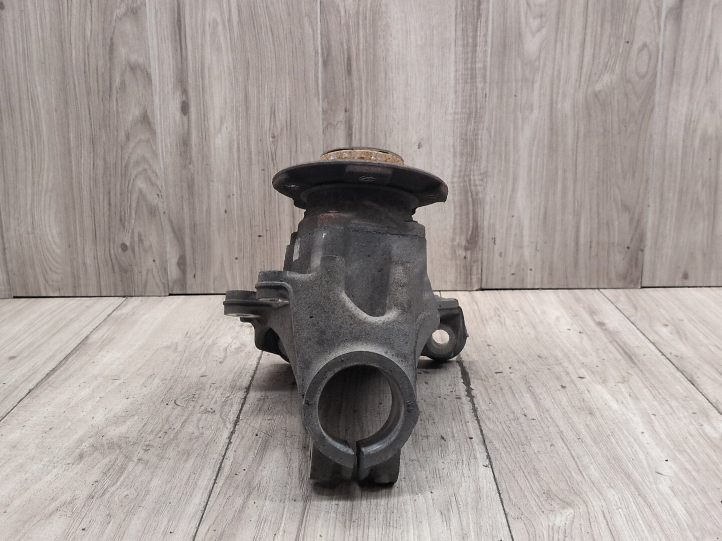 OEM BMW F32 F33 F36 RWD Front Left Driver Hub Spindle Carrier Knuckle Bearing