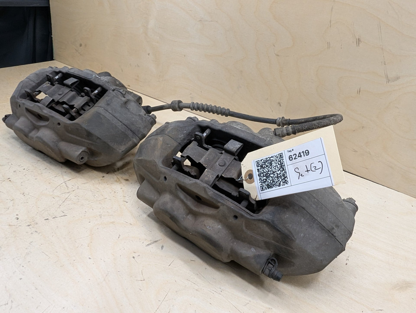 2012-2018 BMW 335i F30 Front Left Right Brake Caliper SET 6865537