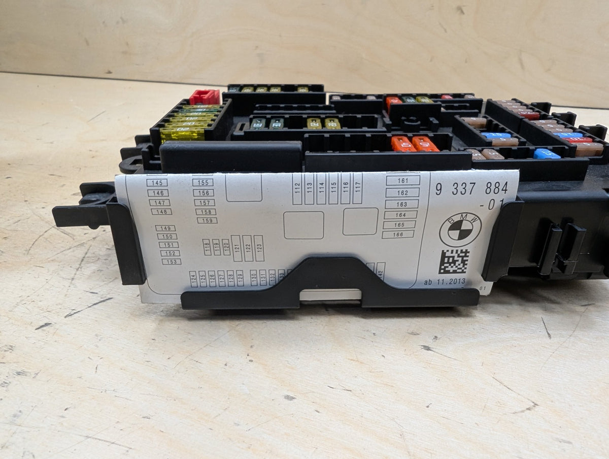 2012-2018 BMW 335i F30 Rear Power Distribution Fuse Box 9337882 OEM