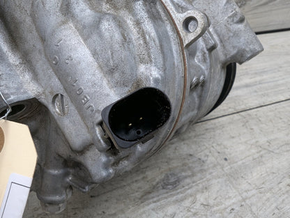 2009 - 2017 Audi Q5 8R Air Suspension Compressor Pump 8T0260805E EA888