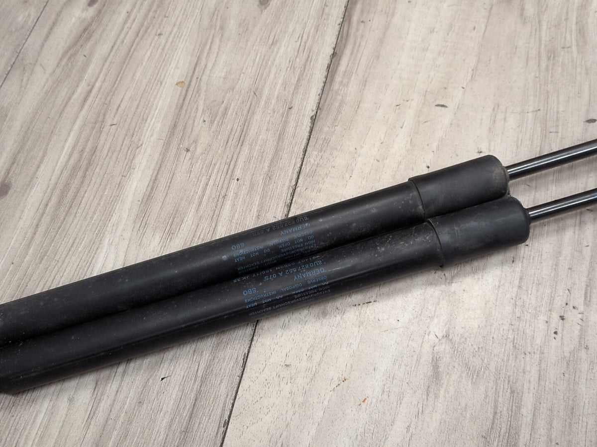 2015-2018 Audi Q3 8U Rear Left Right Liftgate Trunk Lid Strut Shock Supports SET 8U0827552A