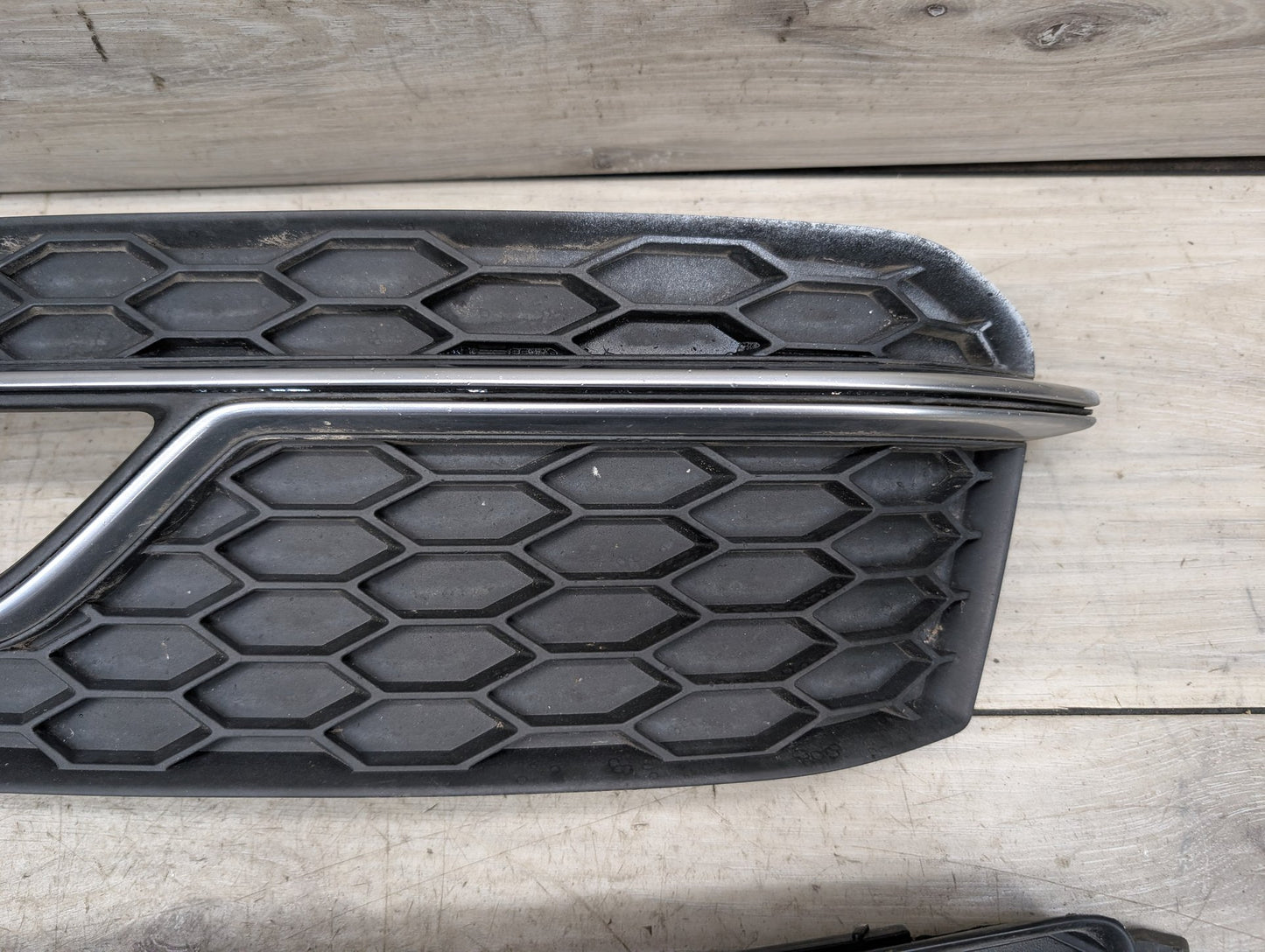 2008 - 2017 Audi S5 8T Front Left Right Center Bumper Cover Grilles SET 8T0807681