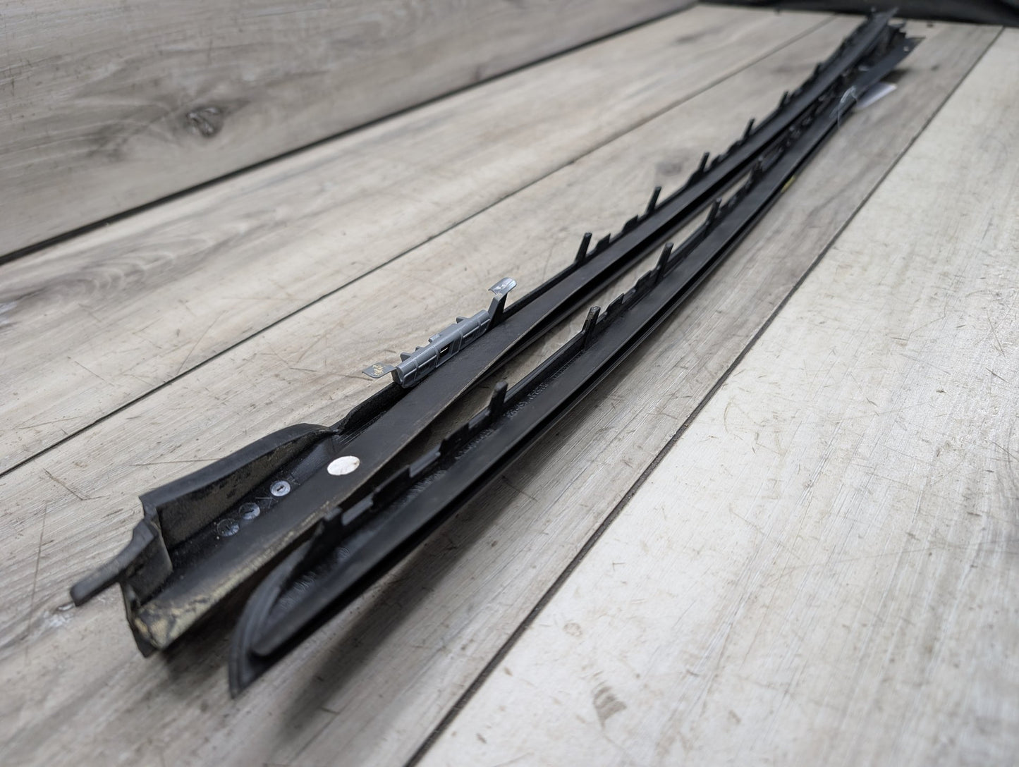 2021-2026 BMW 430i G22 Front Left Right Side Windshield Drip Trim Molding SET 7475009