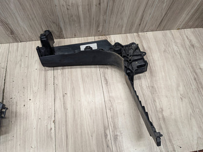 14-18 OEM BMW F85 X5M REAR Left Driver Side Bumper Bracket Guide Support Mount