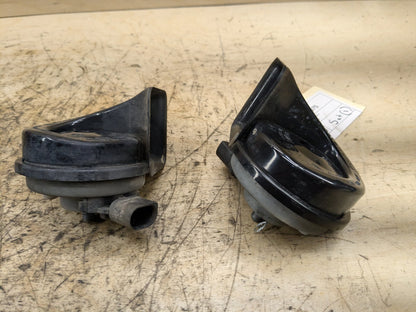 2008-2013 BMW 135i E88 Alarm Horns SET 7192551 OEM