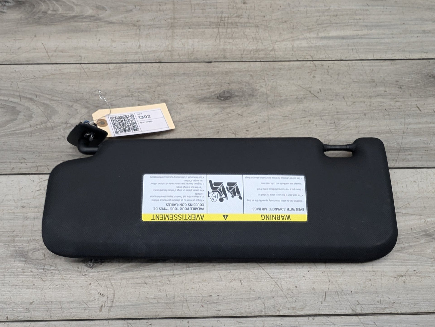 2018 - 2023 BMW X3 G01 Front Right Passenger Sun Visor 8071074 B58B30M0