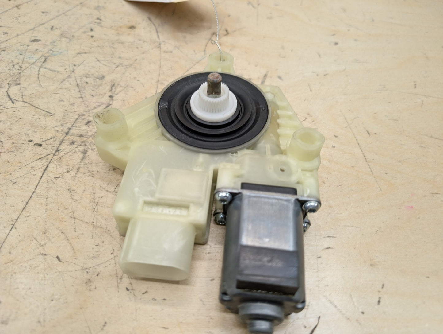 OEM BMW G01 G12 740 750 M760 FRONT RIGHT PASSENGER Door Window Regulator Motor