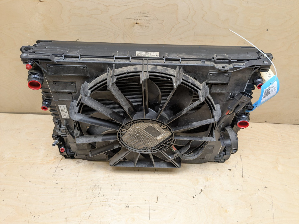 16-19 BMW 750i G12 Radiator Cooling Condenser Fan Shroud Assembly SET 850W