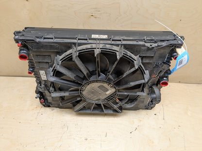 16-19 BMW 750i G12 Radiator Cooling Condenser Fan Shroud Assembly SET 850W