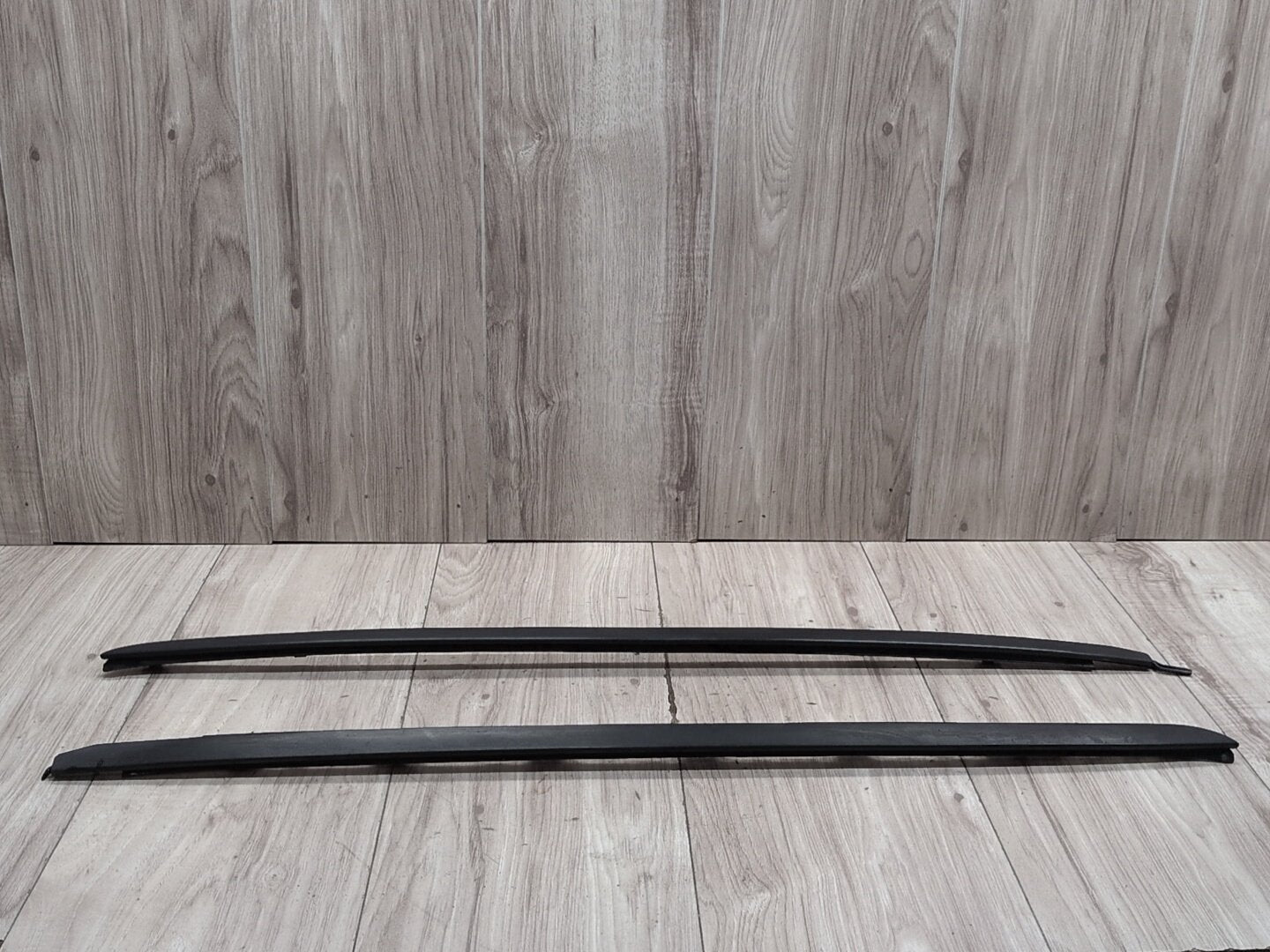 2015 - 2019 BMW X6 F86 Front Left Right Side Windshield Drip Trim Molding SET 7462217 S63B44T2