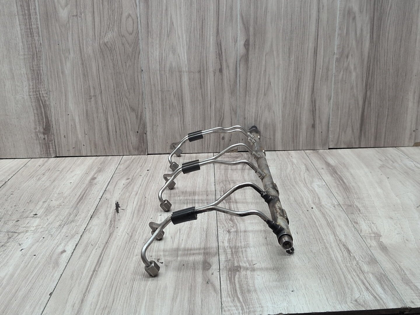 2012-2018 BMW F30 335i N55B30M0 Engine Motor Fuel Injector Rail Line 7649710