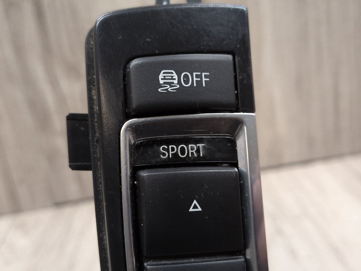 2010 - 2015 BMW 750i F01 Operating Traction Switch 9201486 N63B44O1