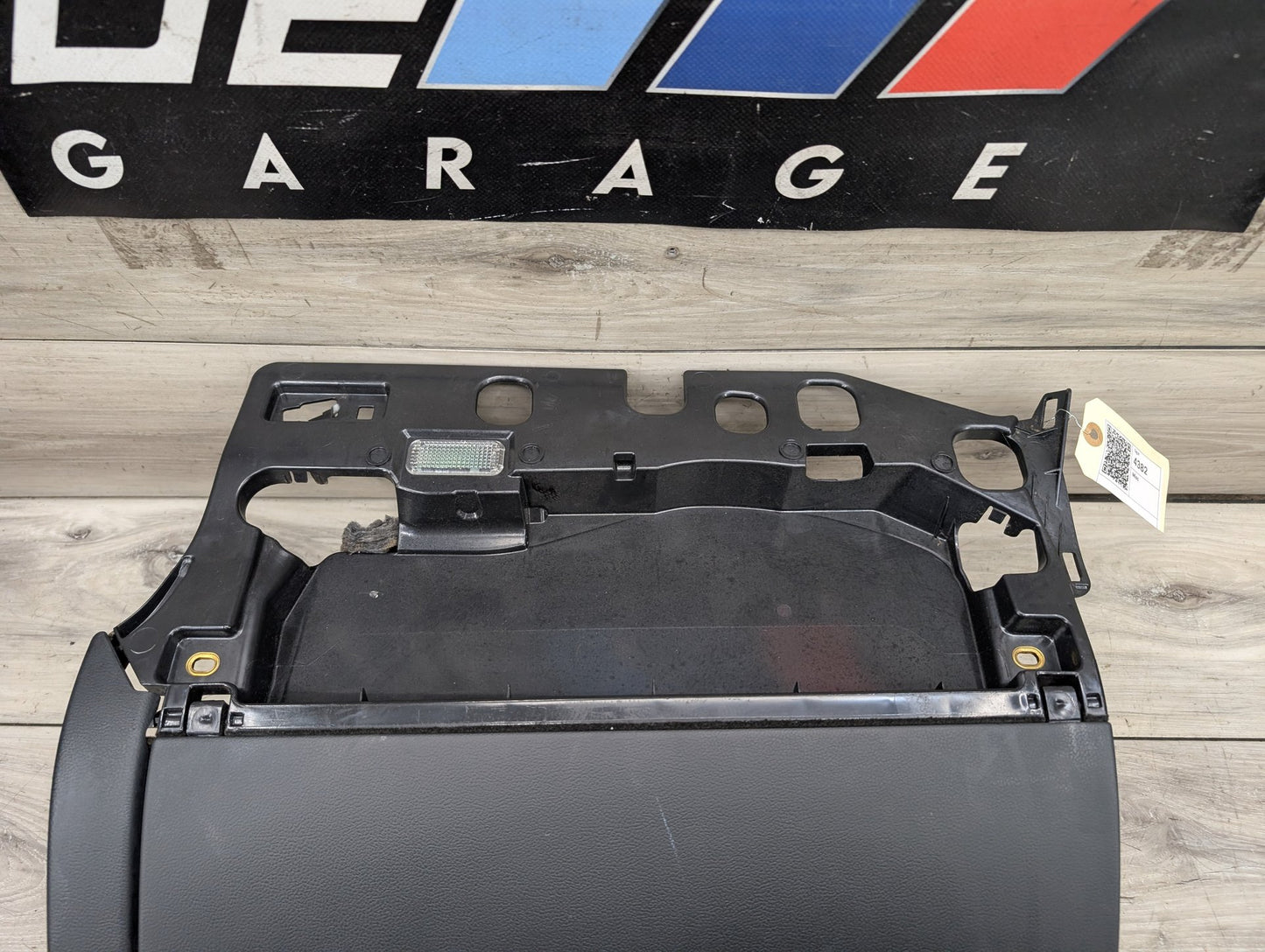 2008 - 2017 Audi S5 8T Dashboard Dash Board Panel Glove Box Assemly 8K1880302