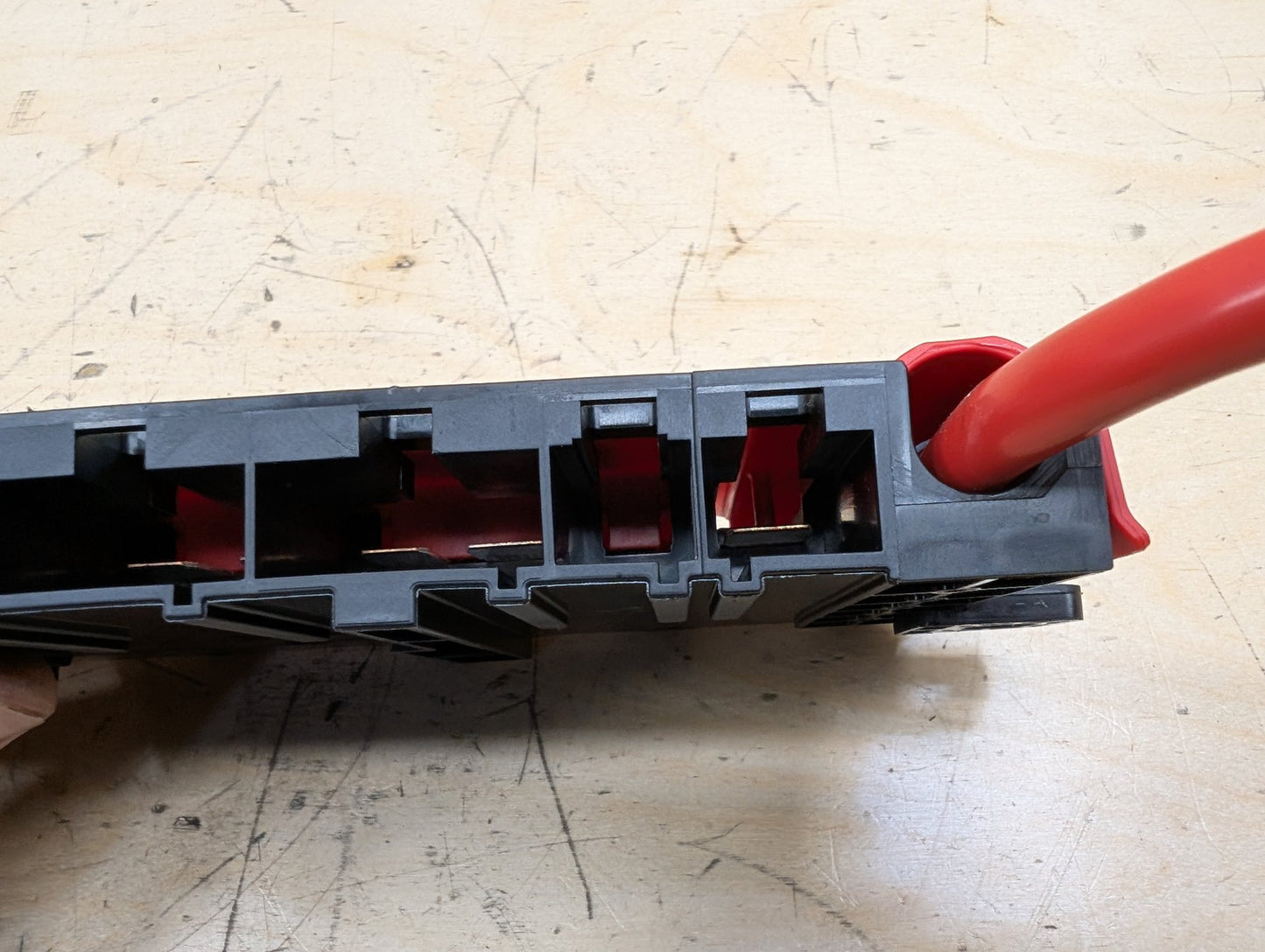 OEM BMW F22 F30 F32 F36 F80 F82 Positive Battery Distributor B+ Power Fuse Box