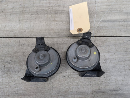 2009-2015 BMW 750Li F02 Alarm Horns SET 7284482