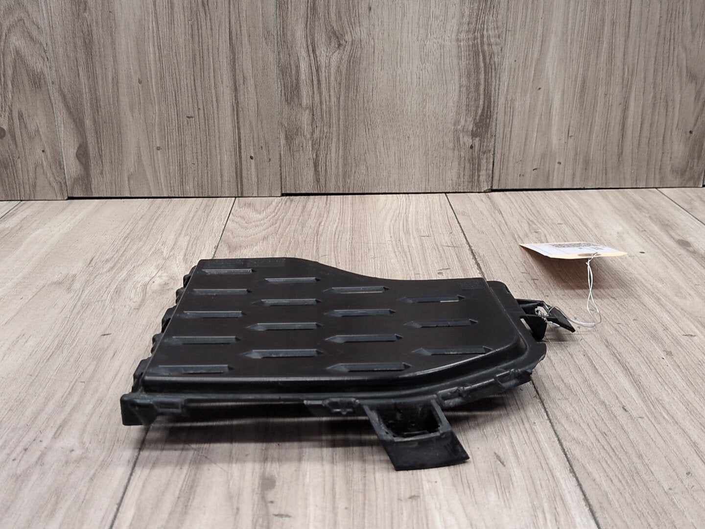 2019 - 2026 BMW X5 G05 Front Left Driver Bumper Cover Grille 8069213 N63B44M3