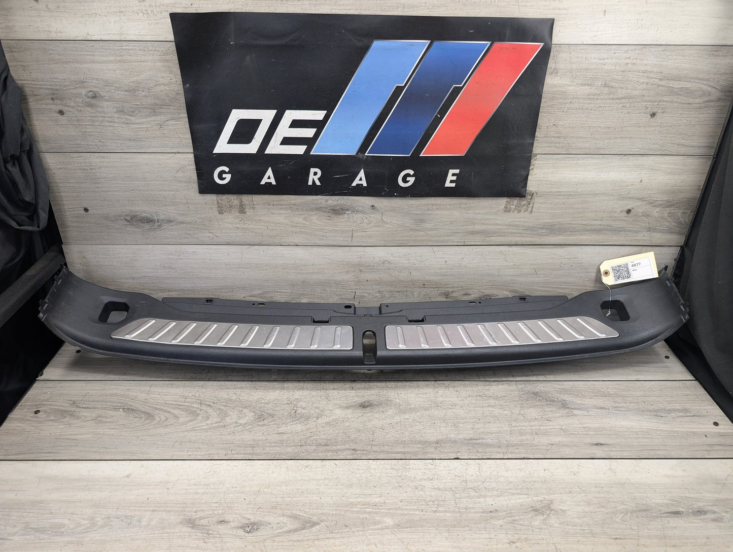 2018 - 2024 BMW X3 G01 Rear Trunk Cargo Scuff Loading Trim Cover Plate 7396611 B46B20O1