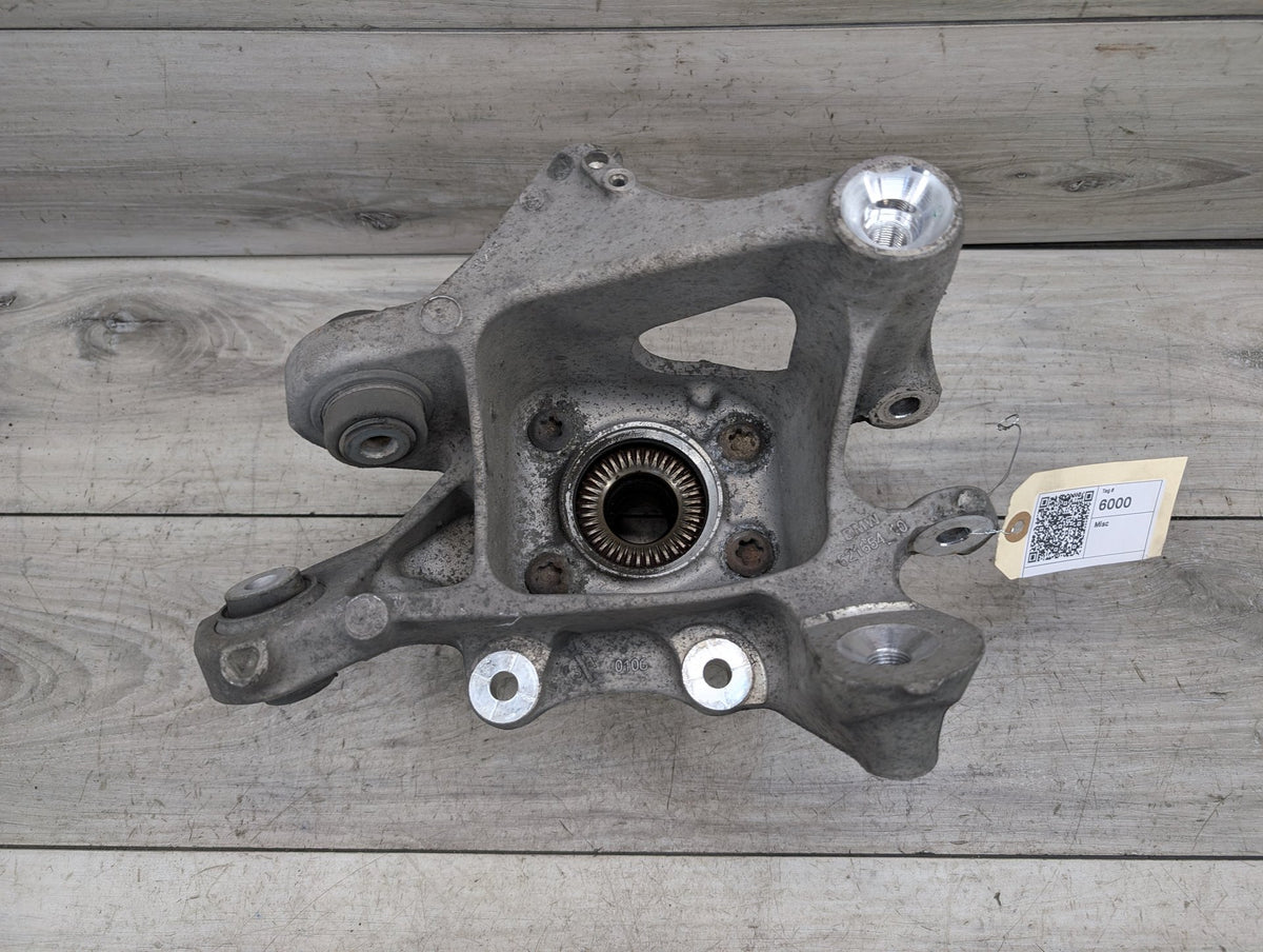 2016-2022 BMW 750Li G12 Rear Left Driver Spindle Knuckle w/ Bearing 6861135 OEM