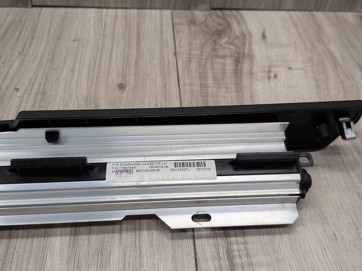 2014 - 2018 BMW X5 F85 Rear Left Driver Door Window Glass Roller Sunshade Blind 7373633 S63B44T2