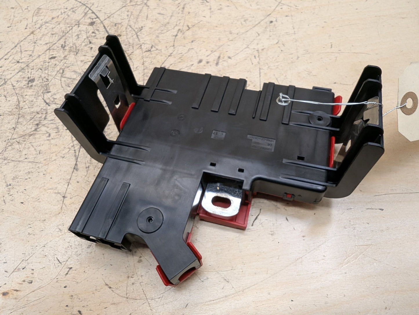 OEM BMW F02 F06 F10 F12 F13 G30 M5 M6 Battery Rear Power Distribution Fuse Box