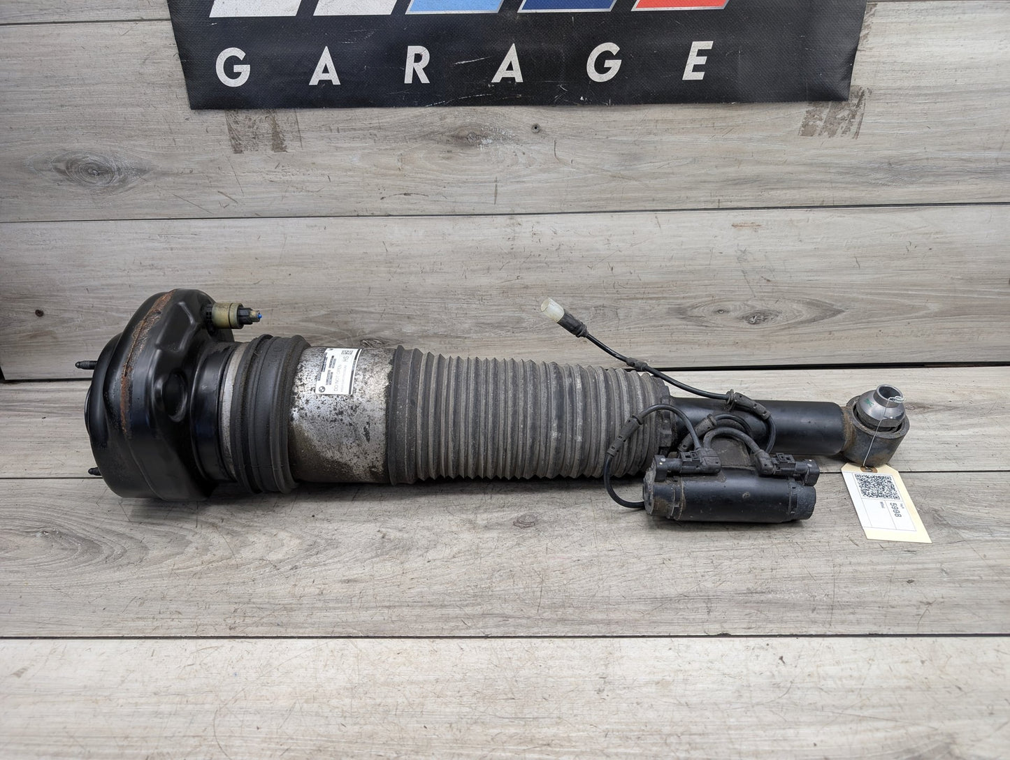 16-22 OEM BMW G11 G12 740 750 B7 REAR Right Passenger Air Suspension Strut Shock