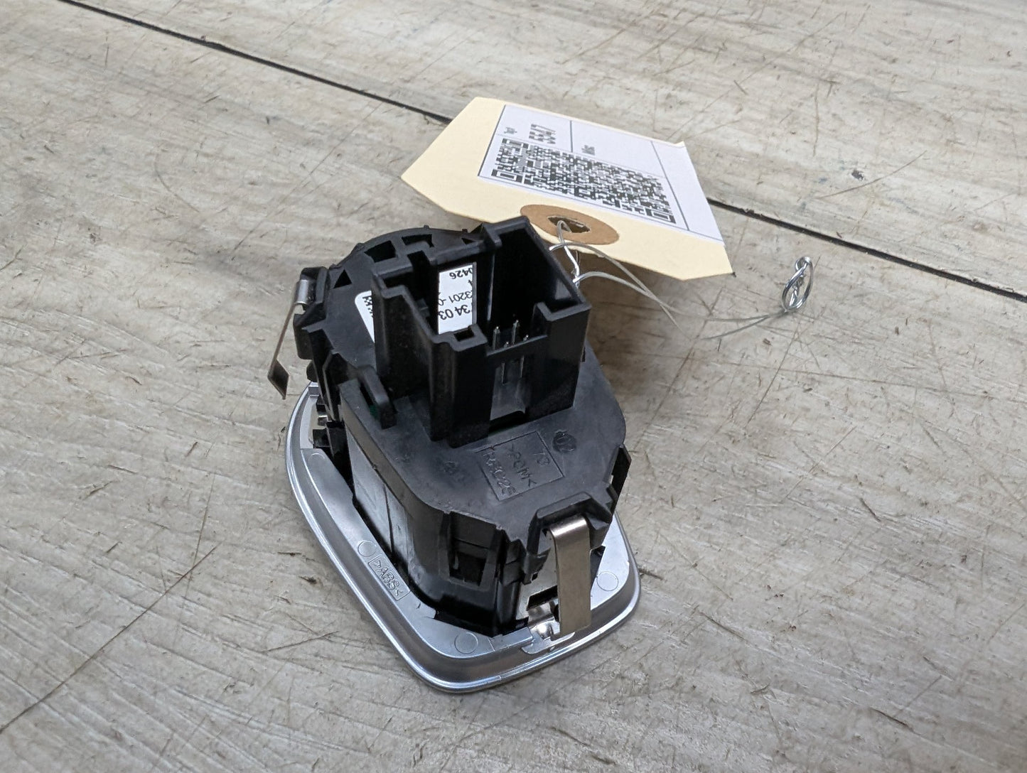 OEM BMW F22 F33 F80 F32 335 M3 M4 Auto Start Stop Ignition Button Switch Black