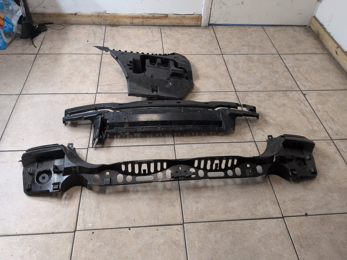 2011-2016 BMW M5 F10 Rear Left Driver Bumper Support Brackets SET 8053585 OEM
