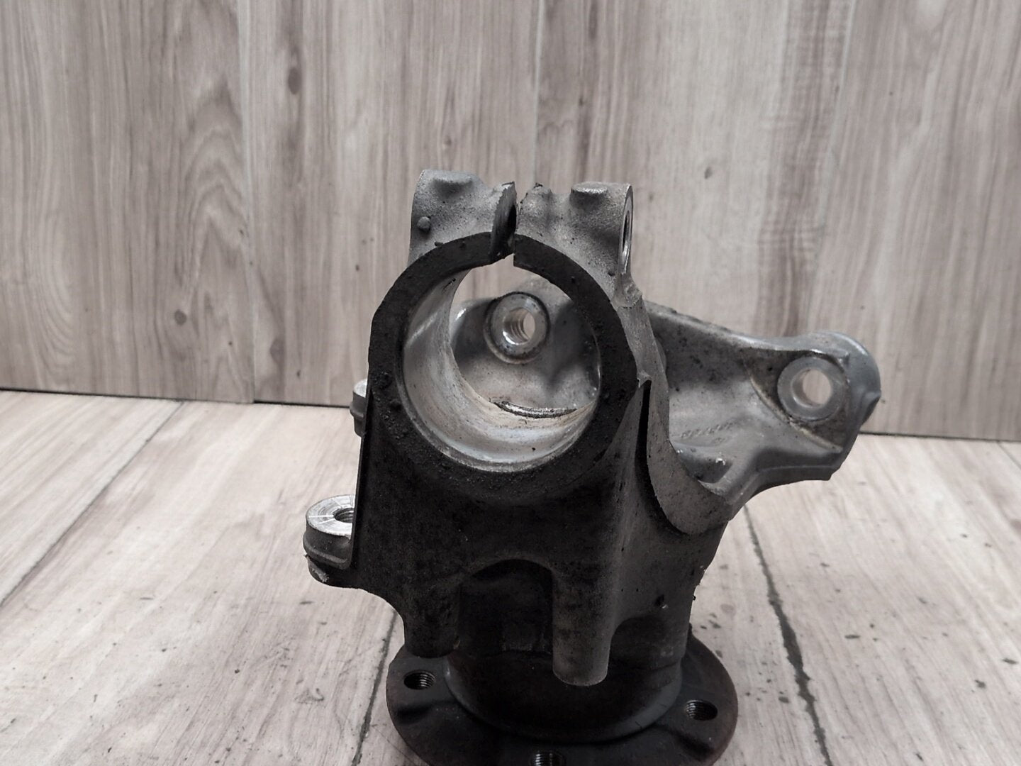 OEM BMW F32 F33 F36 RWD Front Right Passenger Spindle Carrier Knuckle Bearing