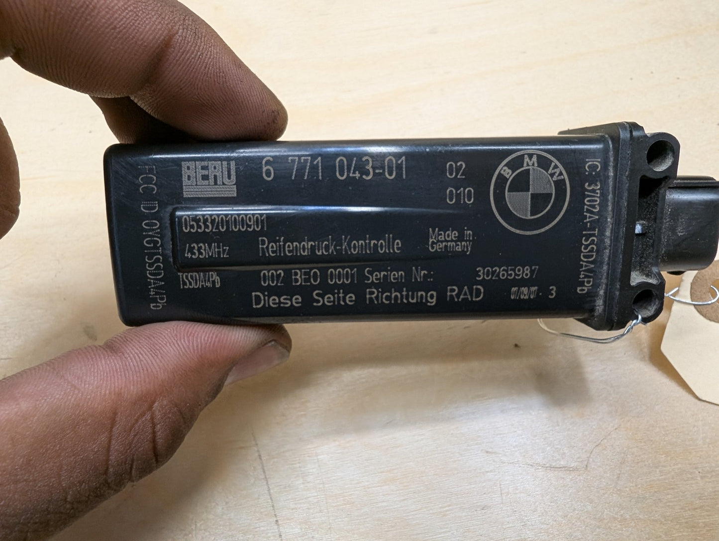 OEM BMW E82 E88 E90 E92 E93 F10 Tire Pressure Monitoring Sensor Module RDC TPMS