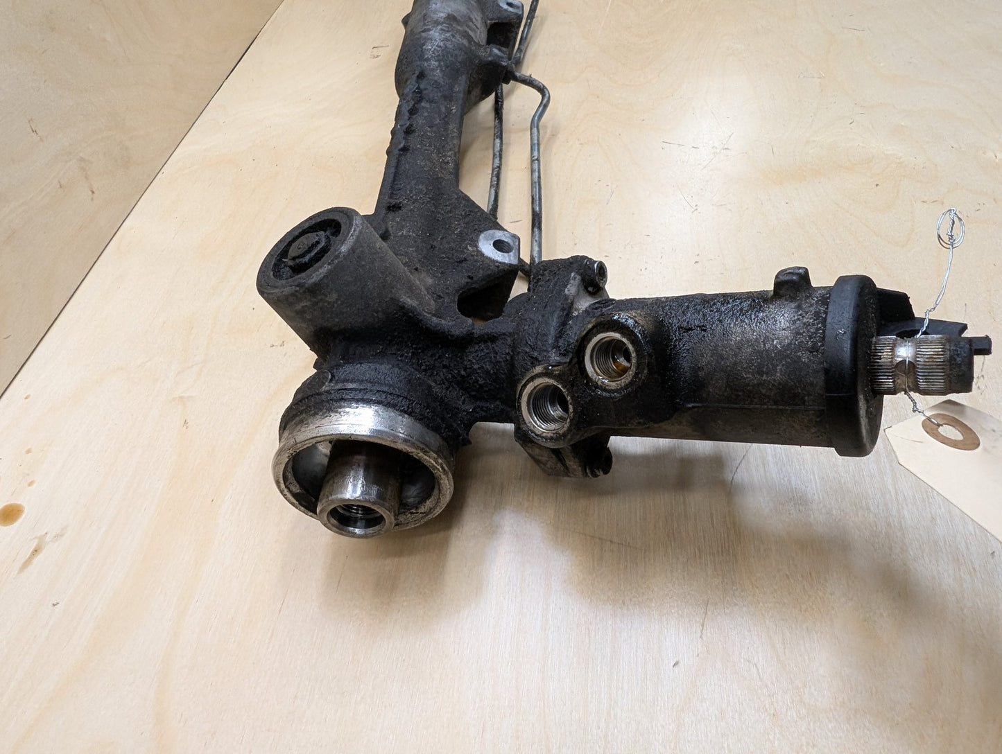 OEM BMW E82 E88 E90 E92 E93 328 335 RWD Power Steering Gear Rack and Pinion L5