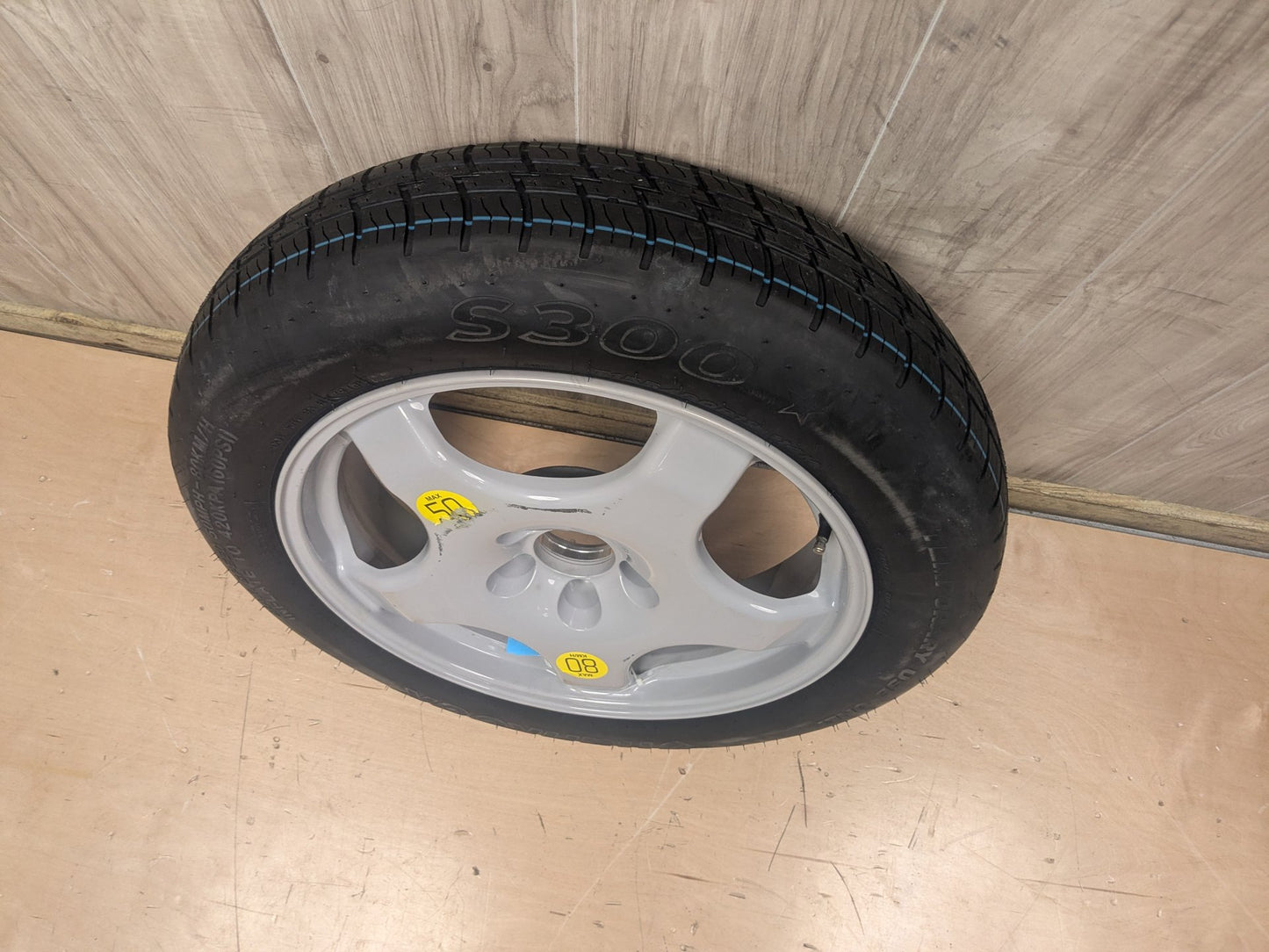 2015 - 2019 BMW X6 F86 Emergency Spare Wheel Rim Tire 6775450 S63B44T2