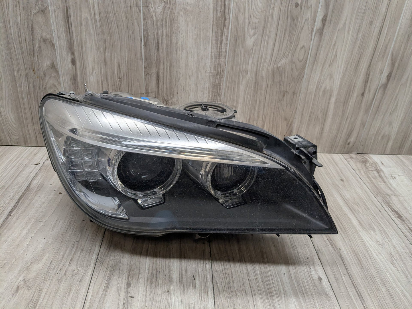 2010 - 2015 BMW 750i F01 Front Right Passenger Headlight w/ Modules SET 7348510 N63B44O1