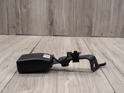 OEM BMW F90 M5 G30 530 540 M550 Rear Right Passenger Seatbelt Seat Belt Buckle