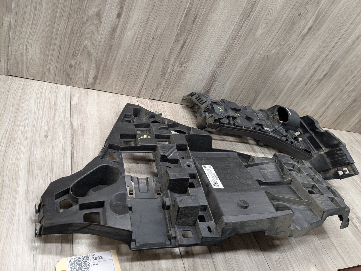 2019 - 2026 BMW X5 G05 Rear Right Passenger Bumper Support Brackets SET 8069248 N63B44M3