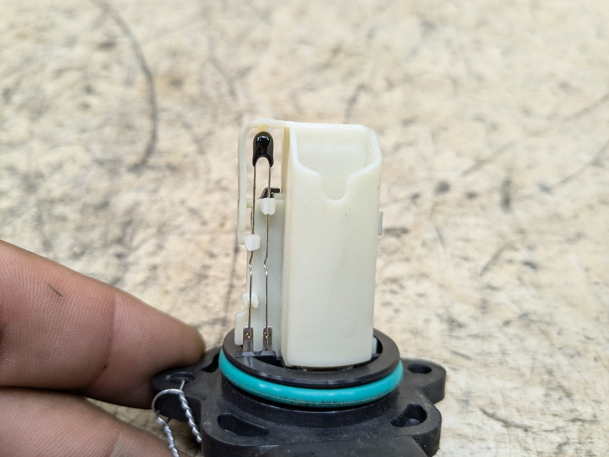 OEM BMW E82 E88 E90 E92 E93 328 Engine N51 N52 Air Flow Mass MAF Sensor Meter