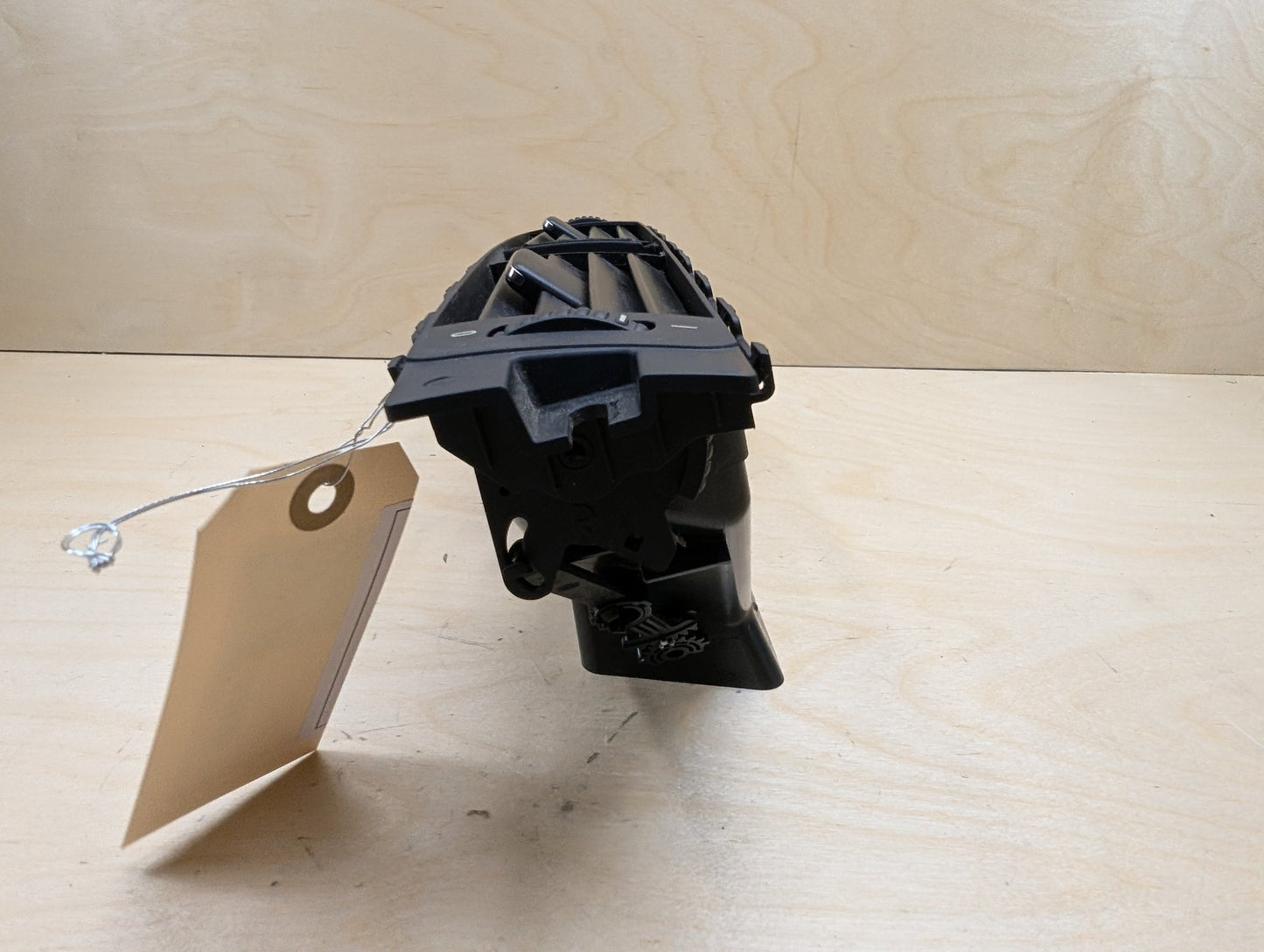 2007-2013 BMW 335i E93 Dashboard Dash Board Middle Center Air Vent 9151175