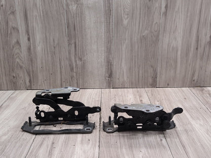 2009-2012 Mercedes-Benz E550 W212 Hood Bonnet Hinges SET A2048800228 OEM