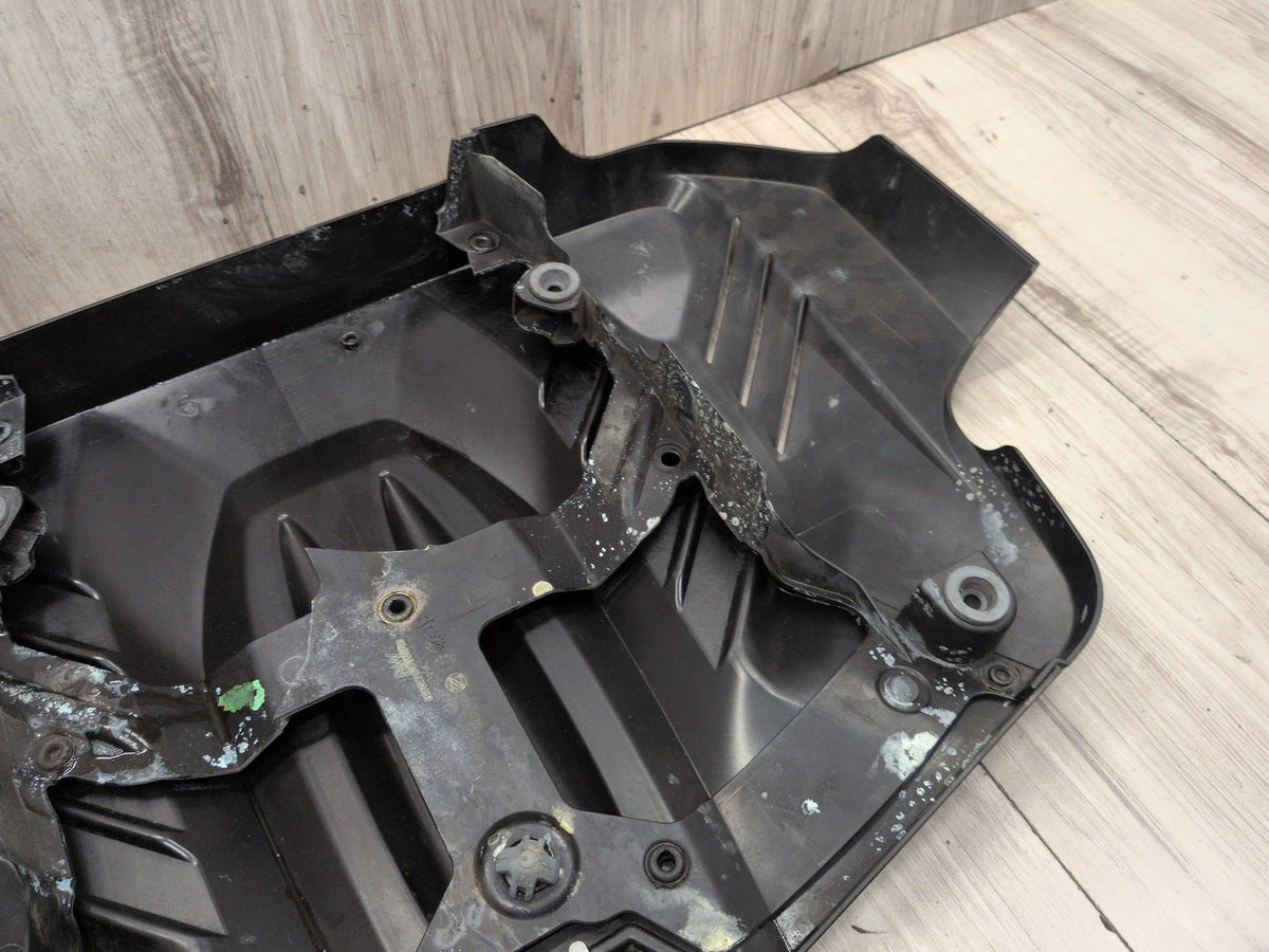 2011-2016 BMW F10 M5 S63B44T0 Engine Cover 7843155