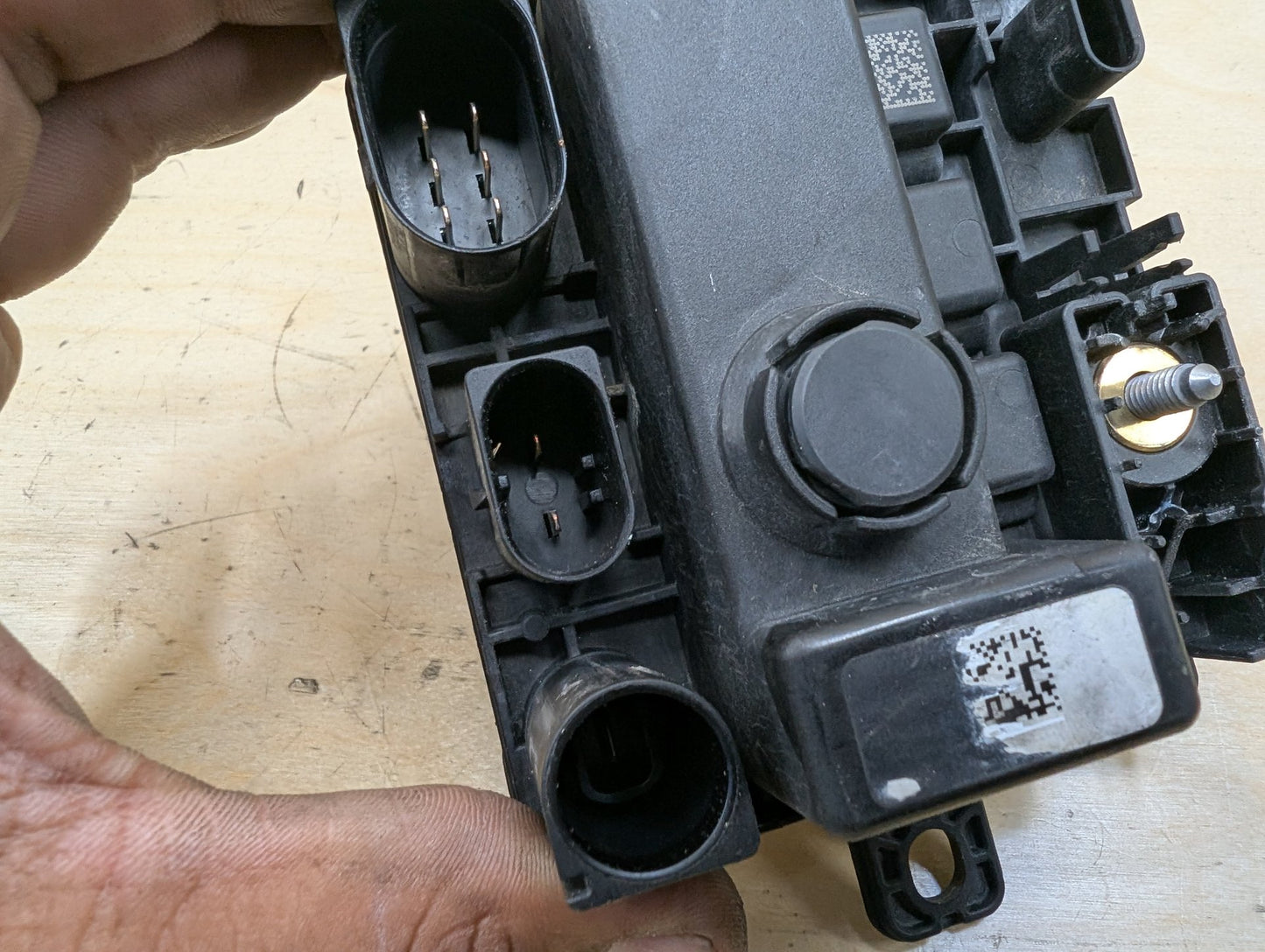 OEM BMW F10 F15 F22 F23 F30 F32 F33 F36 Integrated Power Supply Control Module