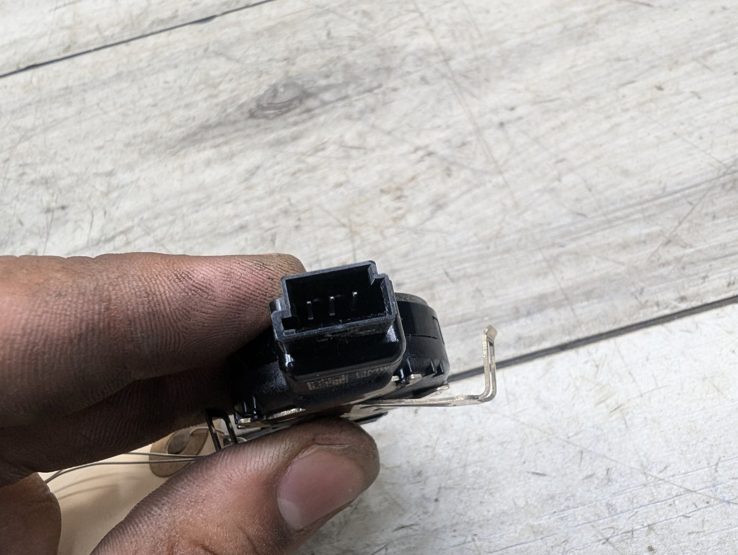 2018 - 2023 BMW X3 G01 Rain Light Sensor (RLS) Module 7939173 B58B30M0