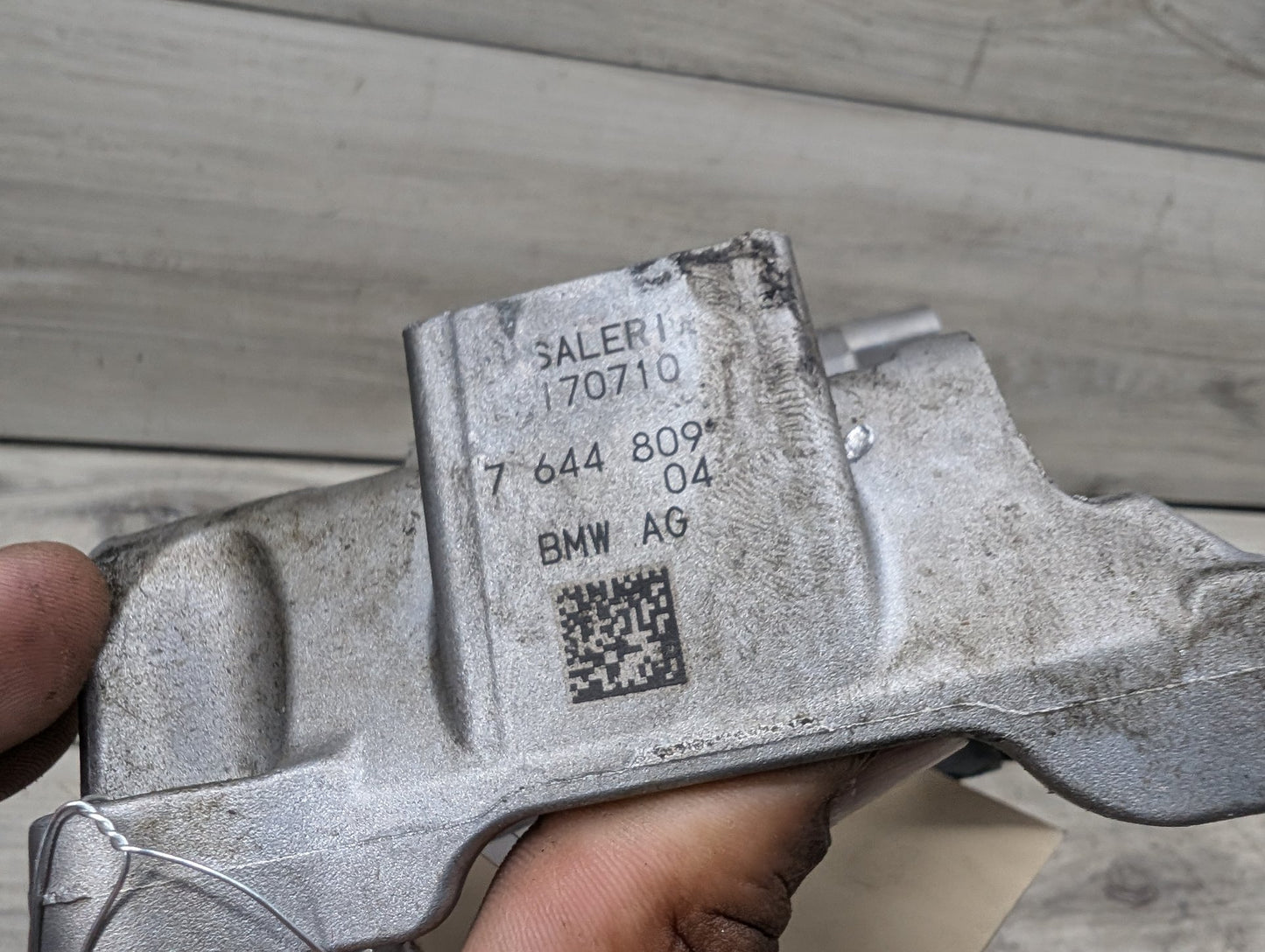 OEM BMW F22 F23 F30 G01 G02 230 330 X3 Engine B46 B48 Coolant Pump With Support