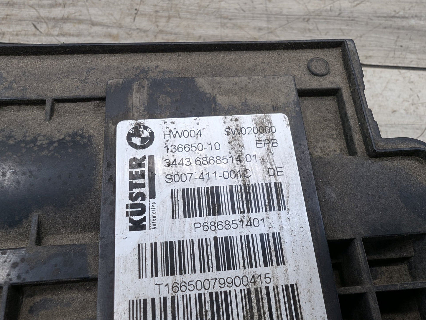 2014 - 2018 BMW X5 F15 Emergency Brake Actuator 6868514 N63B44O1
