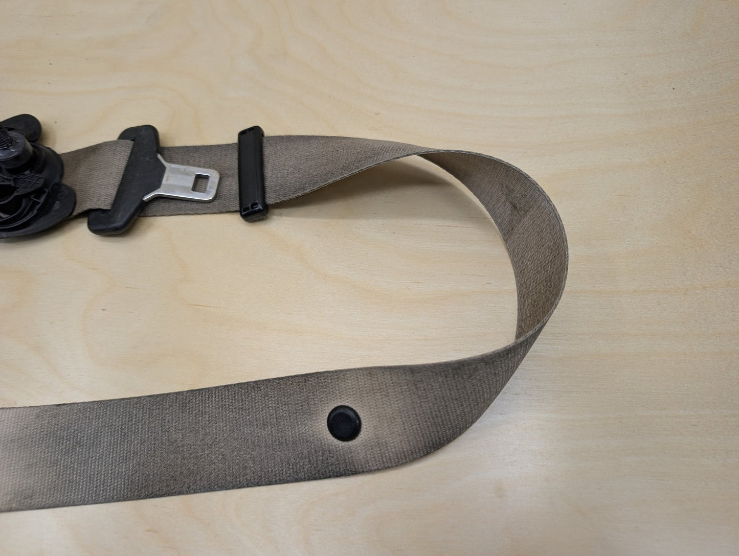 OEM BMW F97 G01 G02 X3 X4 FRONT Left Driver Seatbelt Seat Belt Retractor BEIGE
