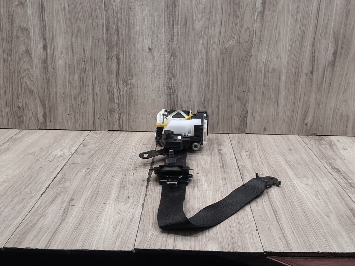 16-22 OEM BMW G11 G12 740 750 M760 Front Left Driver Seat Belt Retractor Black