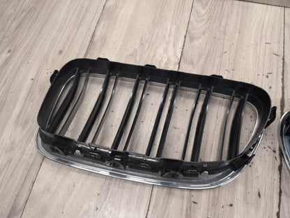 2011-2016 BMW M5 F10 Front Left Right Upper Bumper Grilles SET 8057228 OEM