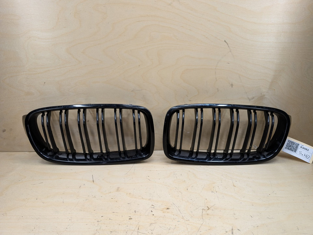 12-18 BMW 328i F30 Front Left Right Upper Bumper Cover Kidney Grilles SET OEM