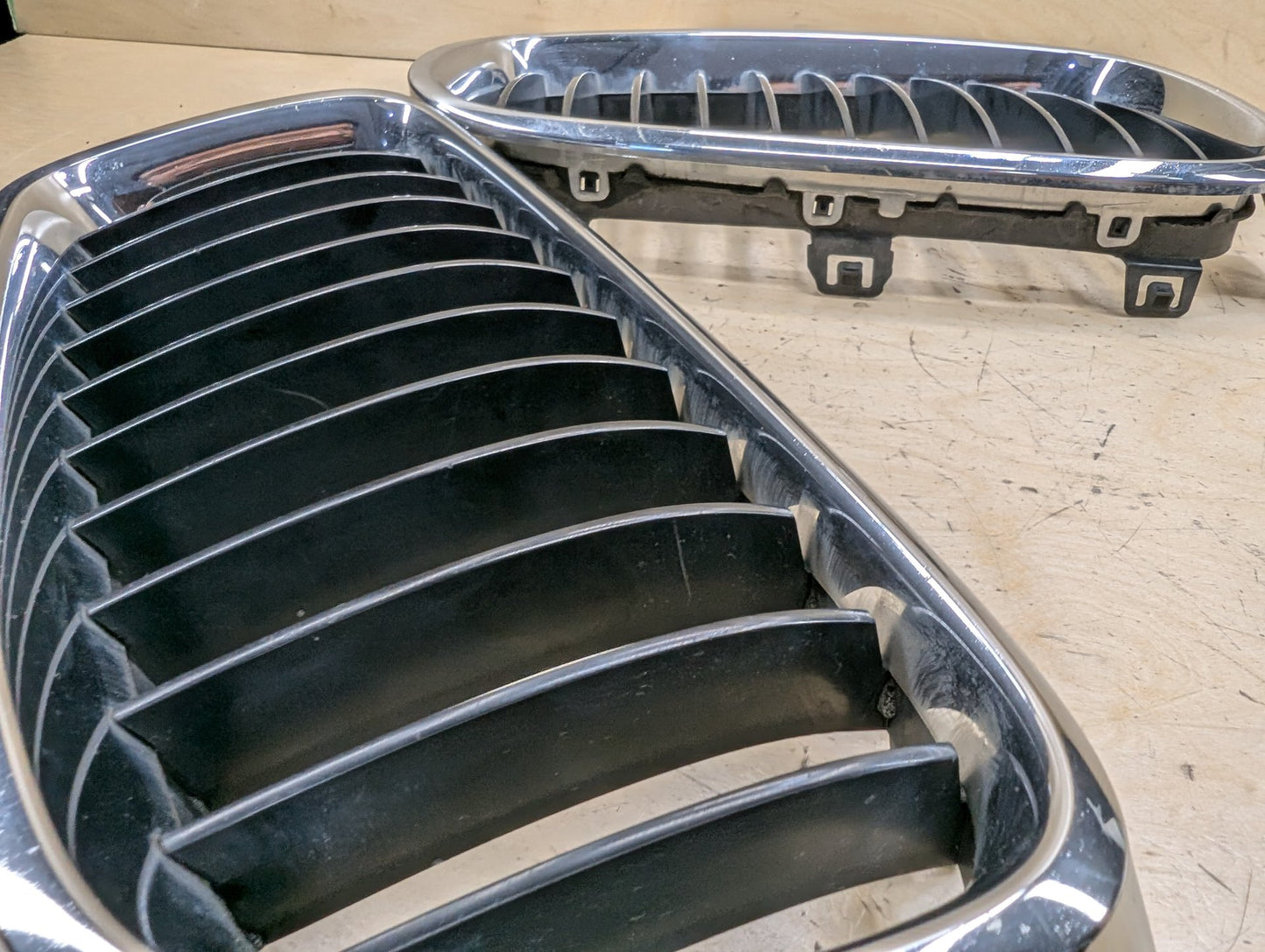 2012-2018 BMW 328i F30 SPORT Front Left Right Upper Bumper Cover Kidney Grilles SET 7260497